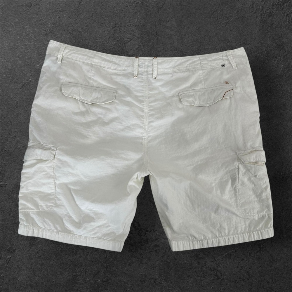 Tommy Bahama Shorts Mens 44 White Cargo 100% Cotton Marlin Embroidered 10 Inseam - Picture 8 of 10